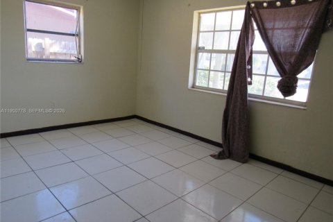 Villa ou maison à louer à Miramar, Floride: 3 chambres, 154.22 m2 № 2007016 - photo 11