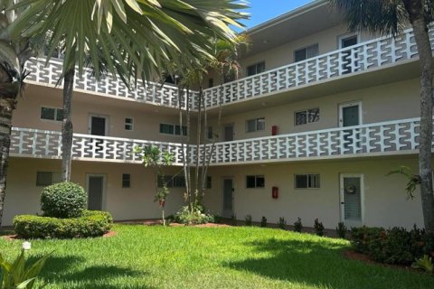 Condo à Lake Worth, Floride, 2 chambres  № 2146366