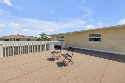 Immobilier commercial à vendre à New Smyrna Beach, Floride: 4 chambres, 190.64 m2 № 1848232 - photo 24