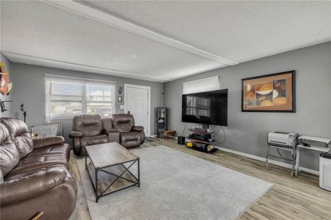 Immobilier commercial à vendre à New Smyrna Beach, Floride: 4 chambres, 190.64 m2 № 1848232 - photo 5