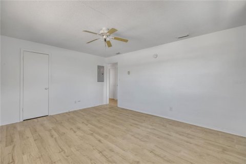 Immobilier commercial à vendre à New Smyrna Beach, Floride: 4 chambres, 190.64 m2 № 1848232 - photo 19