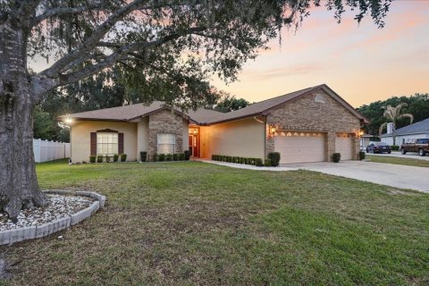 Casa en Lakeland, Florida 3 dormitorios, 217.39 m2 № 2133172