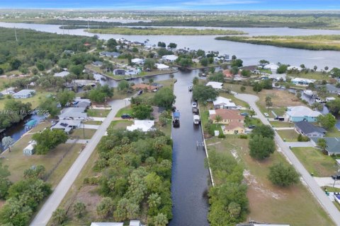 Land in Punta Gorda, Florida № 1868546 - photo 1