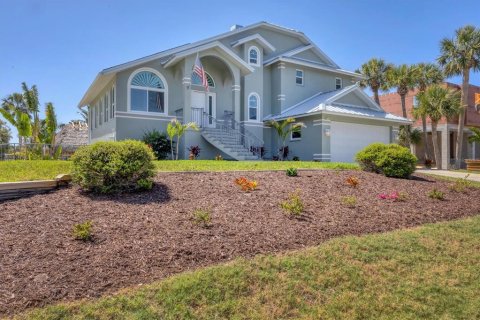 House in Englewood, Florida 3 bedrooms, 214.23 sq.m. № 1734839 - photo 2