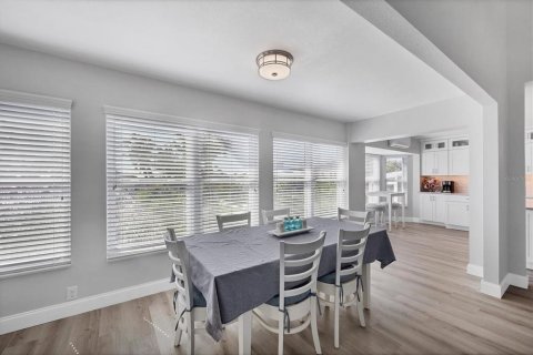 House in Englewood, Florida 3 bedrooms, 214.23 sq.m. № 1734839 - photo 24