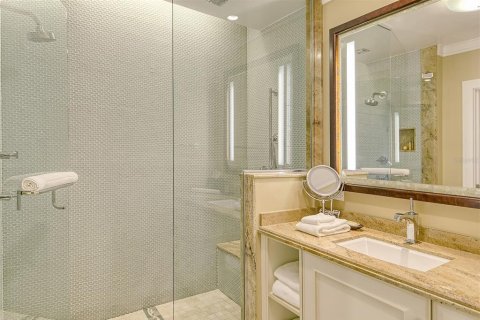 Condo in Sarasota, Florida, 3 bedrooms  № 2108365 - photo 27