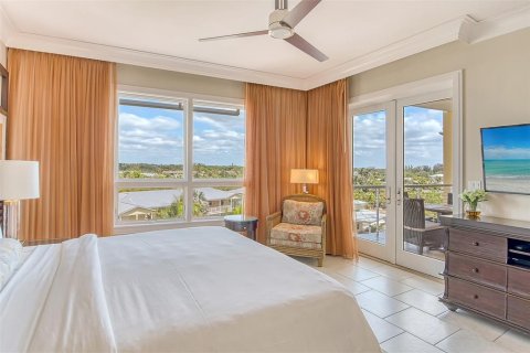 Condo in Sarasota, Florida, 3 bedrooms  № 2108365 - photo 18
