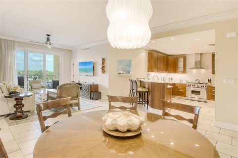 Condo in Sarasota, Florida, 3 bedrooms  № 2108365 - photo 9