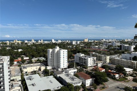 Condo in Miami Beach, Florida, 2 bedrooms № 2033652 - photo 22