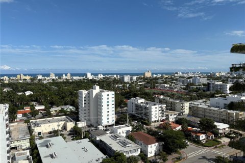 Condo in Miami Beach, Florida, 2 bedrooms № 2033652 - photo 19