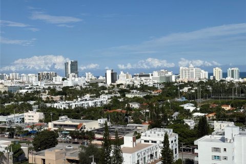 Condo in Miami Beach, Florida, 2 bedrooms № 2033652 - photo 27