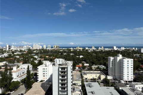Condo in Miami Beach, Florida, 2 bedrooms № 2033652 - photo 20