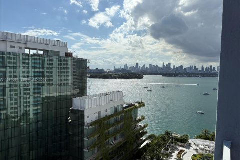 Condo in Miami Beach, Florida, 2 bedrooms № 2033652 - photo 21