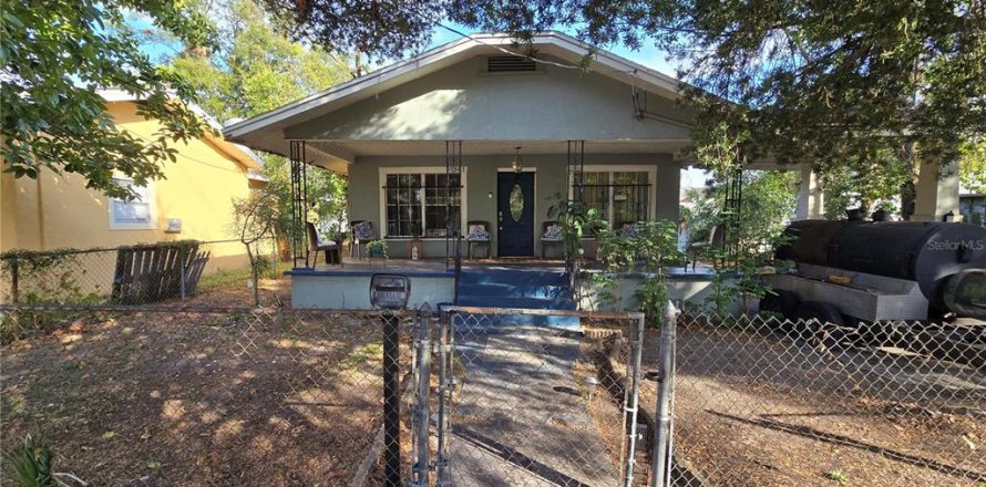 Villa ou maison à Tampa, Floride 3 chambres, 139.91 m2 № 1666031