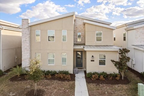 Casa en Kissimmee, Florida 9 dormitorios, 398.46 m2 № 2139257