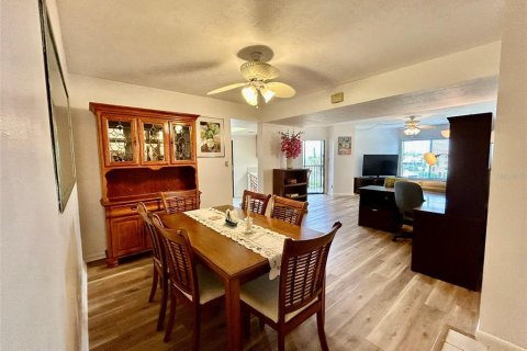 Condominio en alquiler en Punta Gorda, Florida, 1 dormitorio, 99.96 m2 № 2398784 - foto 2