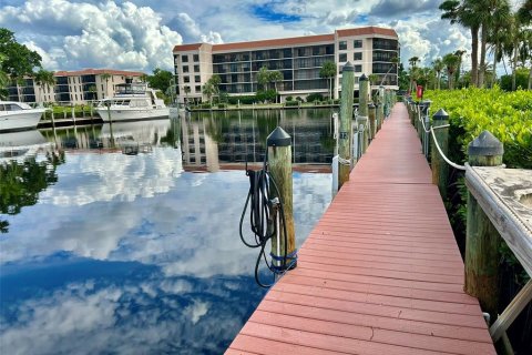 Condominio en alquiler en Punta Gorda, Florida, 1 dormitorio, 99.96 m2 № 2398784 - foto 22