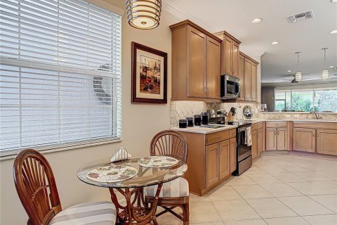 House in Wimauma, Florida 3 bedrooms, 167.22 sq.m. № 2210476 - photo 21