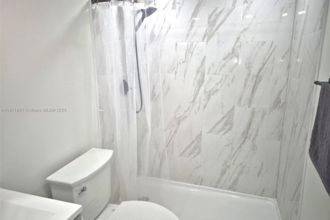 Copropriété à louer à Fort Lauderdale, Floride: 1 chambre, 65.4 m2 № 1967623 - photo 8
