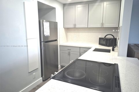 Copropriété à louer à Fort Lauderdale, Floride: 1 chambre, 65.4 m2 № 1967623 - photo 3