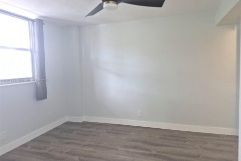 Copropriété à louer à Fort Lauderdale, Floride: 1 chambre, 65.4 m2 № 1967623 - photo 11
