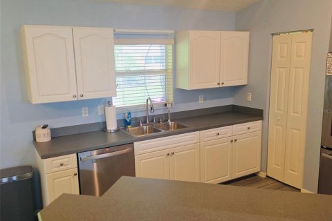 Villa ou maison à vendre à Port Charlotte, Floride: 3 chambres, 138.15 m2 № 2412545 - photo 8