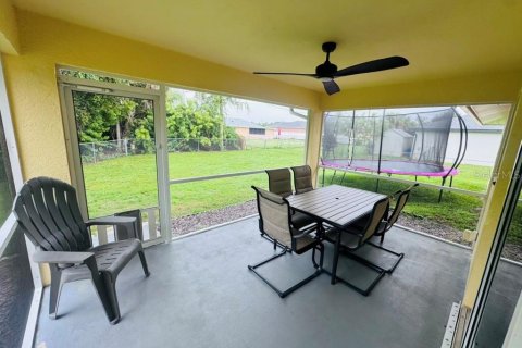 Villa ou maison à vendre à Port Charlotte, Floride: 3 chambres, 138.15 m2 № 2412545 - photo 17