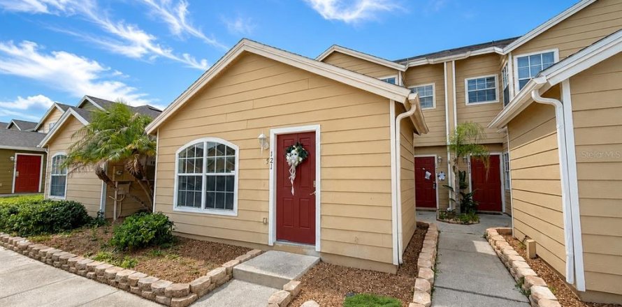 Touwnhouse à Davenport, Floride 4 chambres, 168.25 m2 № 2337245