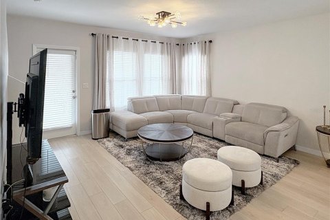 Adosado en venta en Haines City, Florida, 4 dormitorios, 172.8 m2 № 2098585 - foto 6