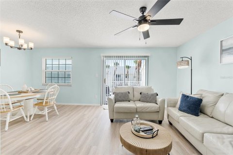 Condominio en venta en New Smyrna Beach, Florida, 1 dormitorio, 59.09 m2 № 1848600 - foto 14