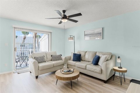 Condominio en venta en New Smyrna Beach, Florida, 1 dormitorio, 59.09 m2 № 1848600 - foto 4