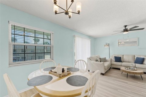 Condominio en venta en New Smyrna Beach, Florida, 1 dormitorio, 59.09 m2 № 1848600 - foto 9