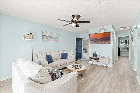 Condominio en venta en New Smyrna Beach, Florida, 1 dormitorio, 59.09 m2 № 1848600 - foto 3