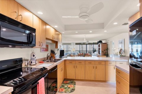 Condo in Sarasota, Florida, 2 bedrooms  № 1576219 - photo 5