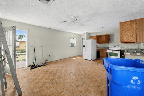 Casa en venta en Lakeland, Florida, 2 dormitorios, 63.45 m2 № 2381126 - foto 3