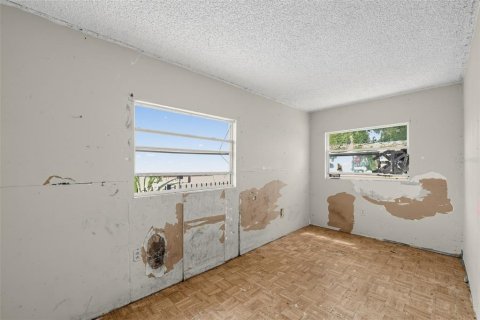Casa en venta en Lakeland, Florida, 2 dormitorios, 63.45 m2 № 2381126 - foto 9