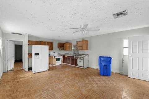Casa en venta en Lakeland, Florida, 2 dormitorios, 63.45 m2 № 2381126 - foto 4