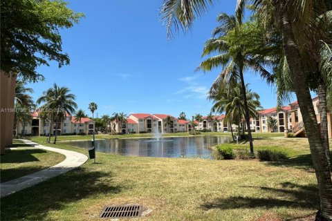 Copropriété à louer à Miramar, Floride: 2 chambres, 89.74 m2 № 2048989 - photo 7