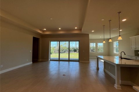 House in Daytona Beach, Florida 3 bedrooms, 217.86 sq.m. № 1733694 - photo 22
