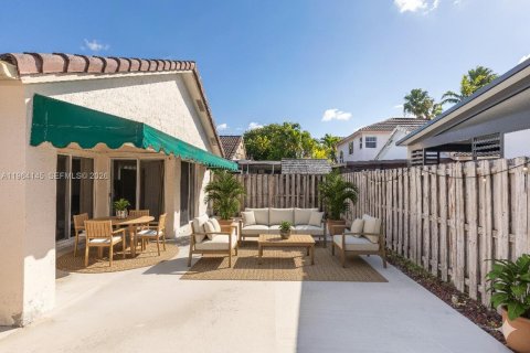Casa en venta en Miami, Florida, 3 dormitorios, 115.66 m2 № 2028183 - foto 26
