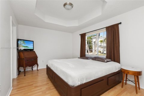 Casa en venta en Miami, Florida, 3 dormitorios, 115.66 m2 № 2028183 - foto 15