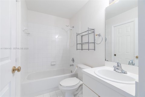 Casa en venta en Miami, Florida, 3 dormitorios, 115.66 m2 № 2028183 - foto 24