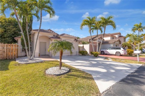 Casa en Miami, Florida 3 dormitorios, 115.66 m2 № 2028183