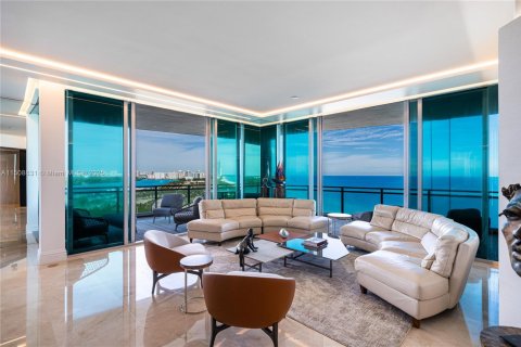 Copropriété à louer à Bal Harbour, Floride: 3 chambres, 245.54 m2 № 1921012 - photo 4