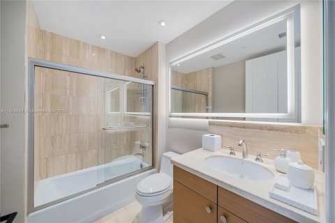 Copropriété à louer à Bal Harbour, Floride: 3 chambres, 245.54 m2 № 1921012 - photo 19