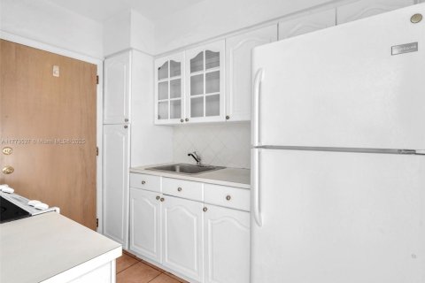 Condominio en venta en Miami, Florida, 44.59 m2 № 1865320 - foto 15