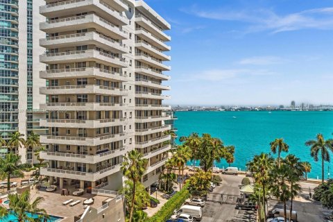 Condominio en venta en Miami, Florida, 44.59 m2 № 1865320 - foto 25