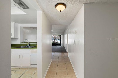 Condominio en alquiler en Tampa, Florida, 1 dormitorio, 69.12 m2 № 1807207 - foto 3