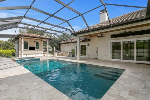 House in Saint Petersburg, Florida 5 bedrooms, 395.21 sq.m. № 2410378 - photo 9
