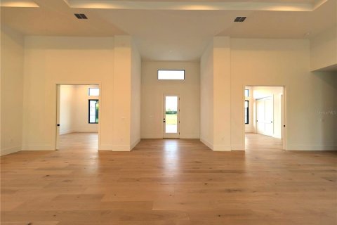 House in Orlando, Florida 4 bedrooms, 480.68 sq.m. № 2388101 - photo 3